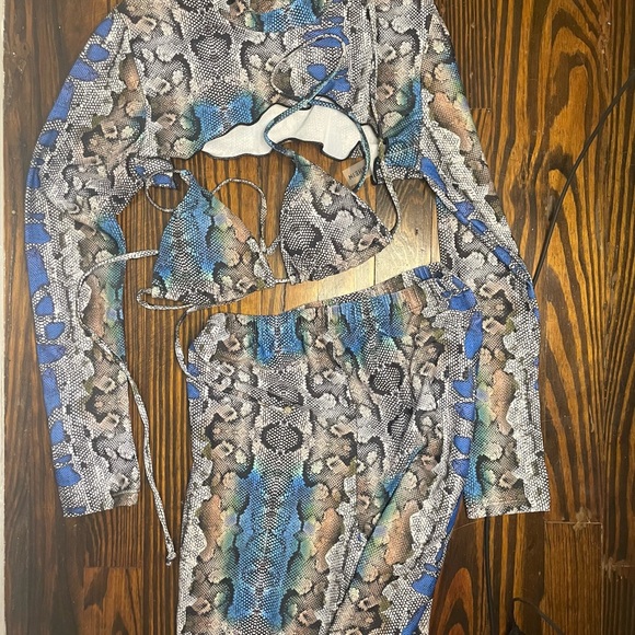 3 piece bathing suit outfit - Picture 4 of 5